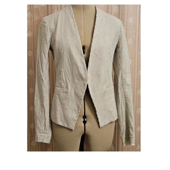 theory classic shrunken seersucker striped jacket blazer coastal beige 00 - Picture 1 of 1